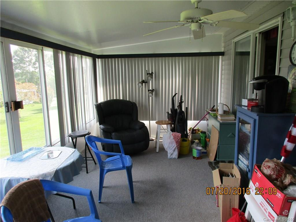 10 Howard Lane - Photo 19