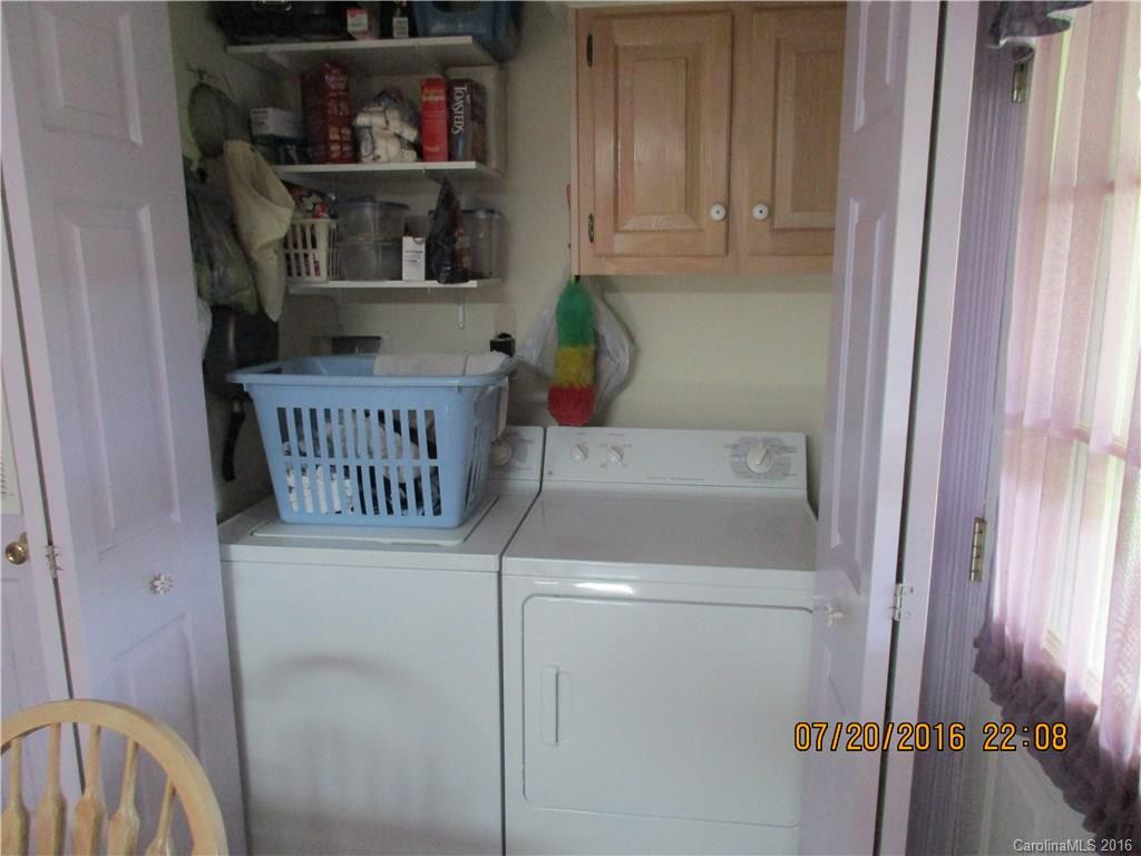 10 Howard Lane - Photo 22