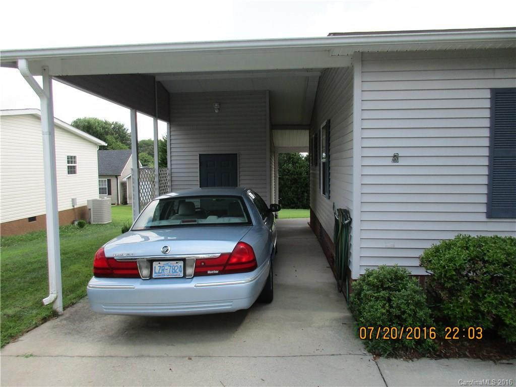 10 Howard Lane - Photo 7
