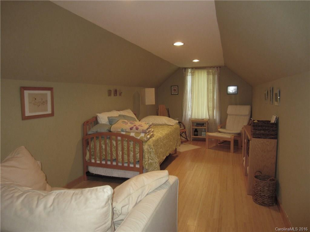 228 Breton Ridge Road - Photo 17