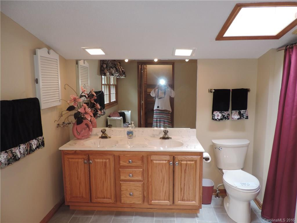 90 Garden Court - Photo 13