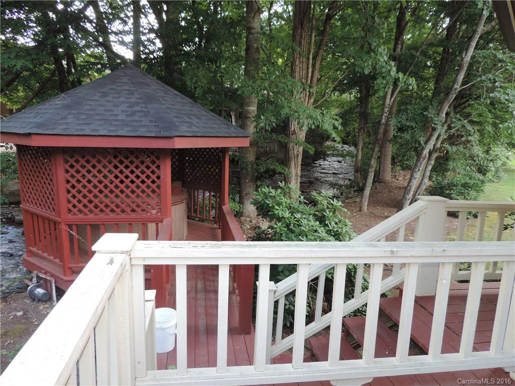90 Garden Court - Photo 16