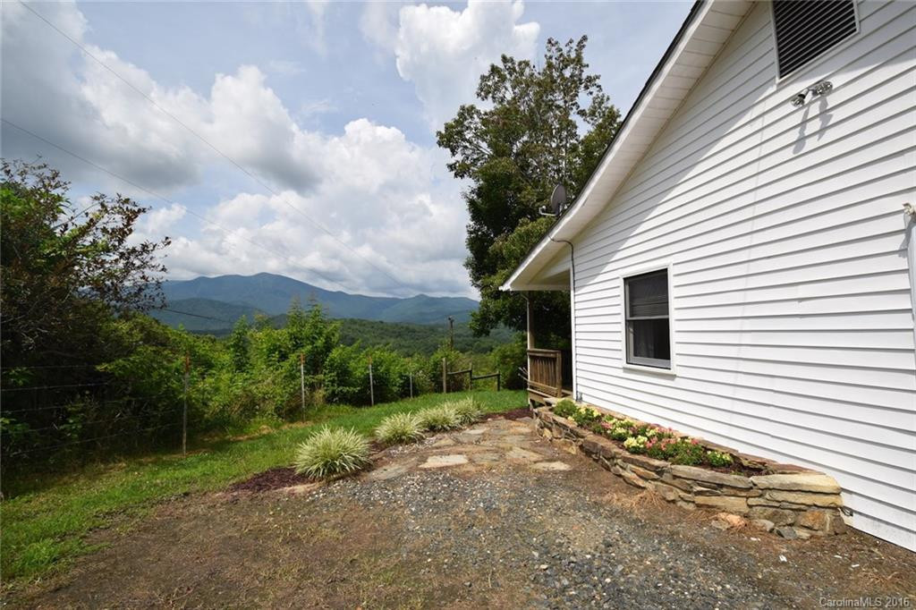 620 Blue Rock Road - Photo 2
