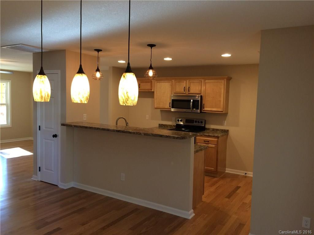 1 Maple Avenue - Photo 6