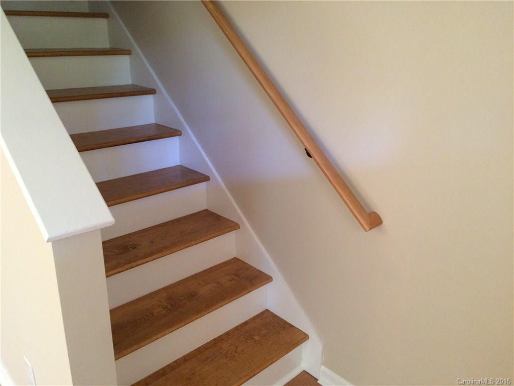 1 Maple Avenue - Photo 7
