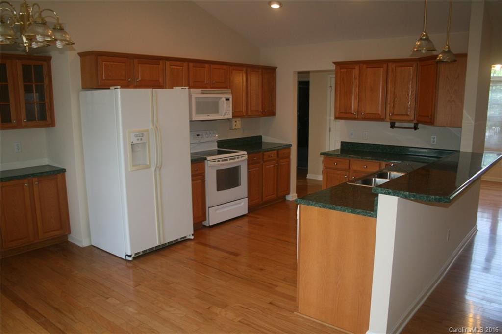 20 Ridgeland Lane #4 - Photo 6