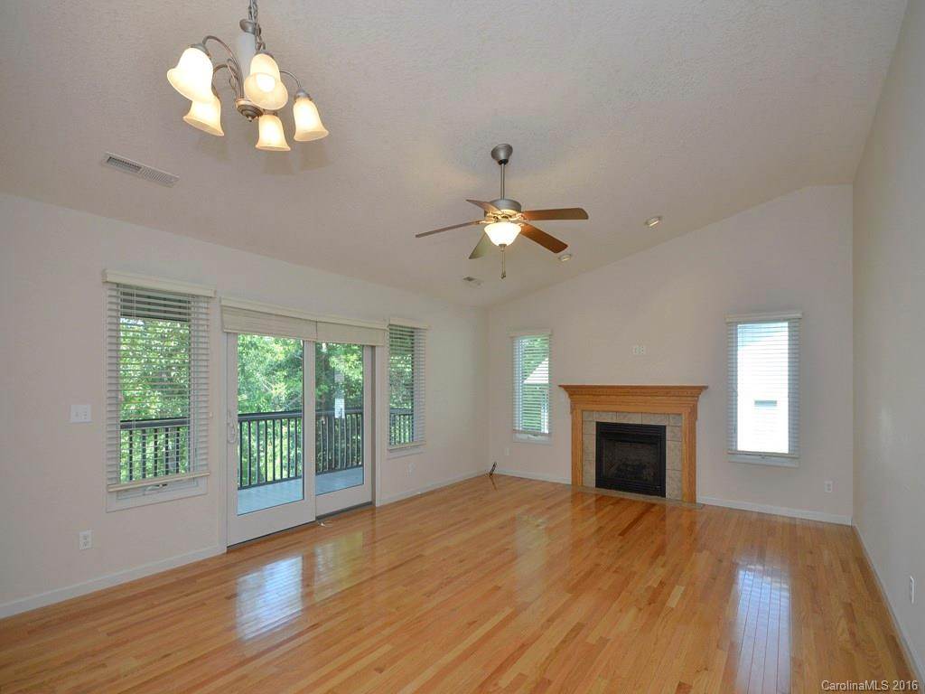 424 Kyfields Street - Photo 2