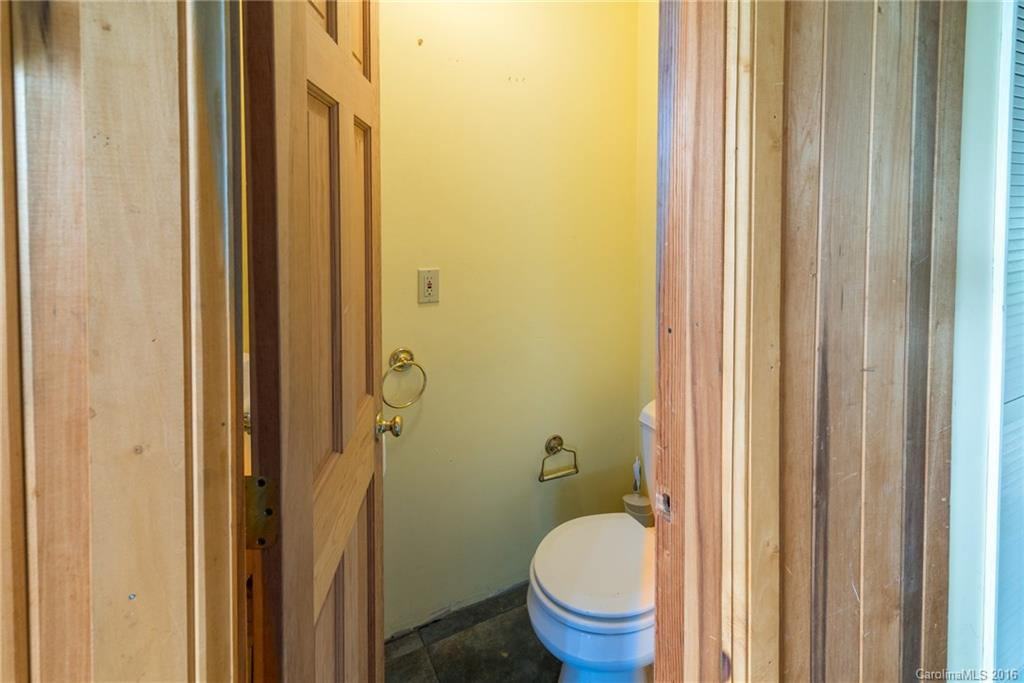 207 Hanover Terrace - Photo 18