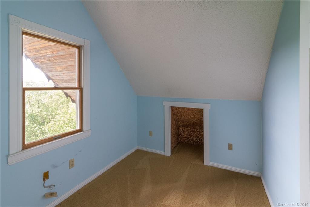 207 Hanover Terrace - Photo 19