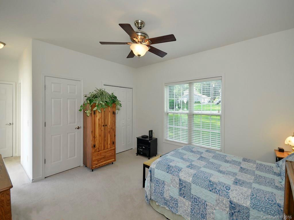 6 Founders Way - Photo 11