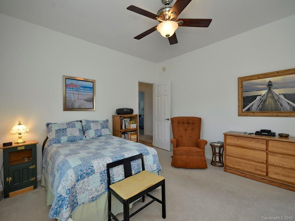 6 Founders Way - Photo 12