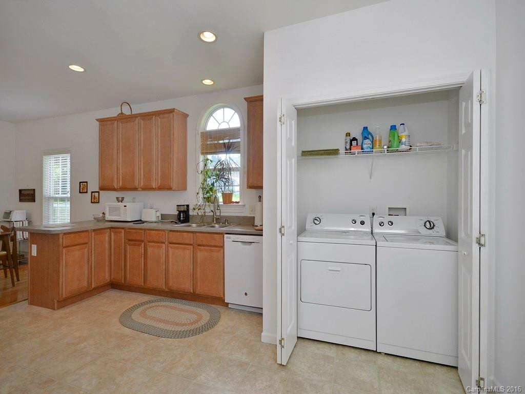 6 Founders Way - Photo 16