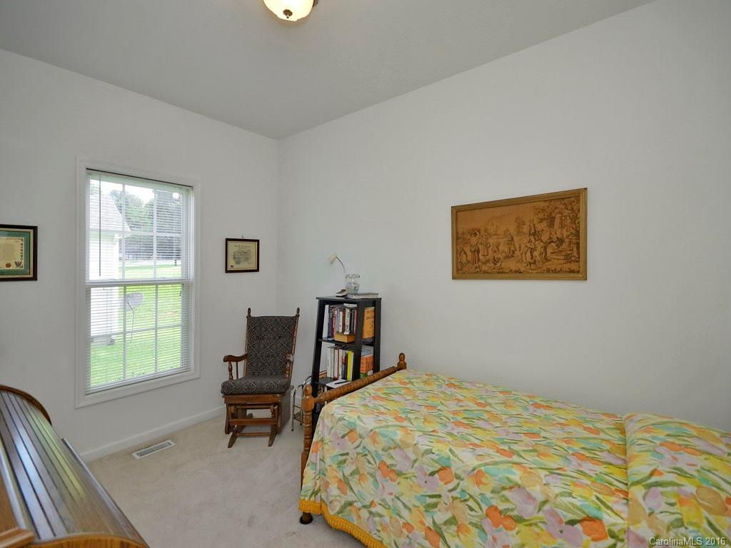 6 Founders Way - Photo 8