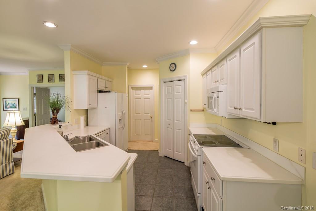 73 Ridgetop Circle #203 - Photo 9