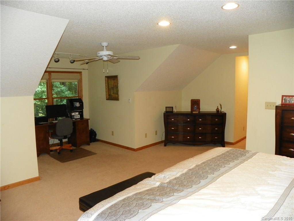 14 Tree Top Drive - Photo 19