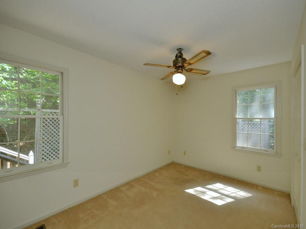 370 Duck Pond Lane - Photo 13