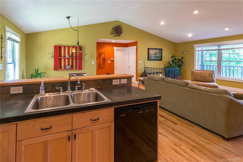123 Rock Branch Road - Photo 10