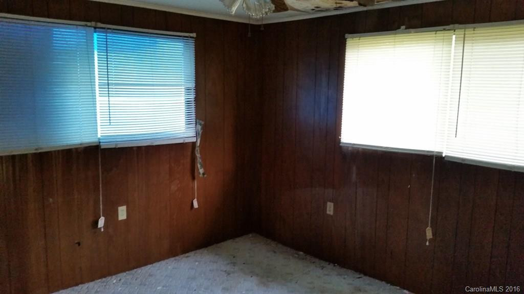 43 Barker Lane - Photo 3