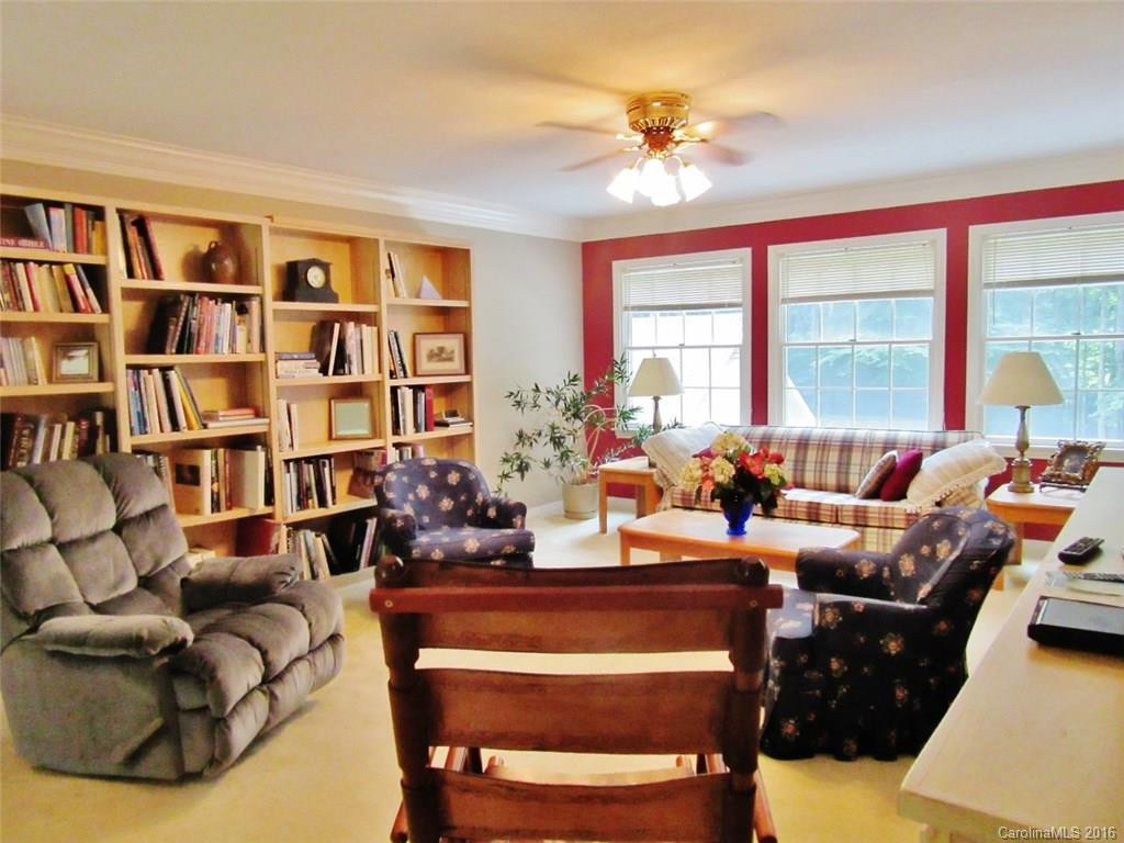 27 Mountain Lake Drive #8 - Photo 16
