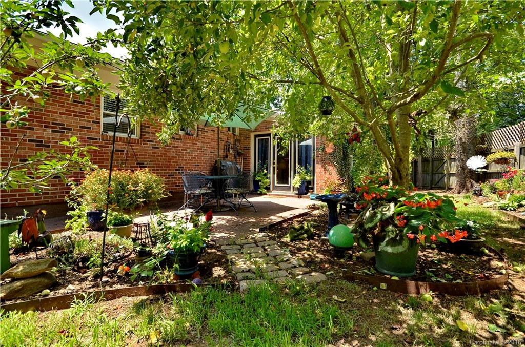 18 Tanglewood Drive - Photo 16