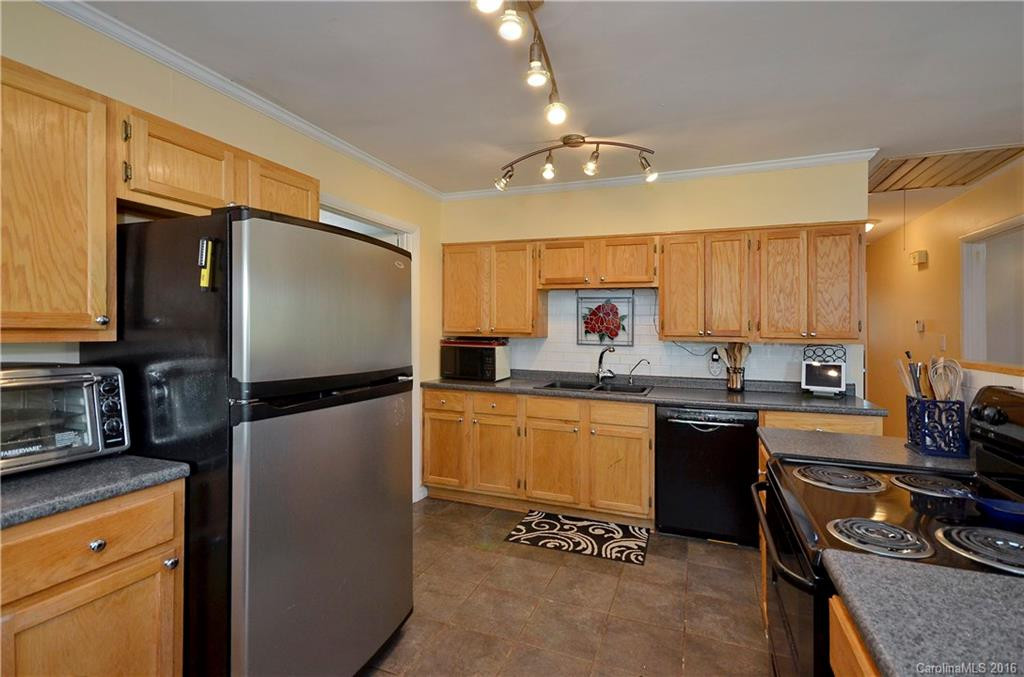 18 Tanglewood Drive - Photo 7