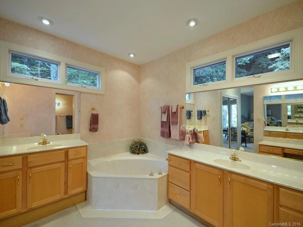 603 Upper Sondley Drive - Photo 13