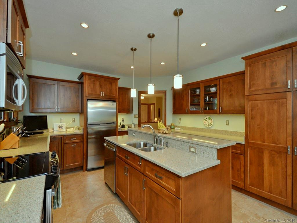 603 Upper Sondley Drive - Photo 5