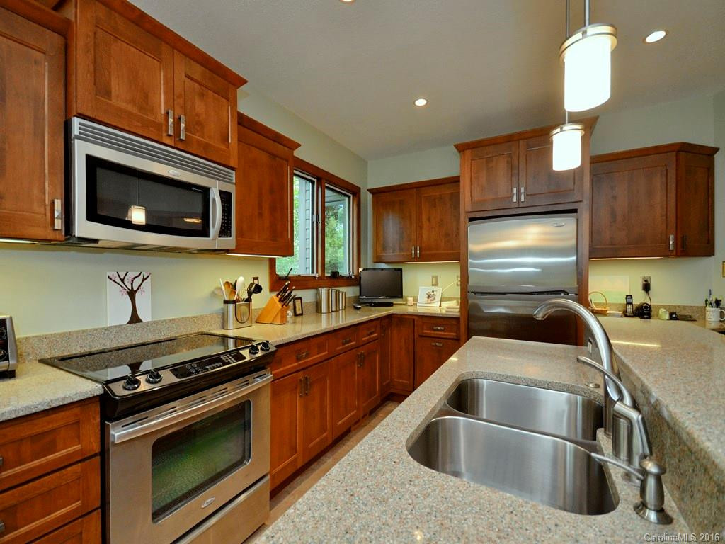 603 Upper Sondley Drive - Photo 7
