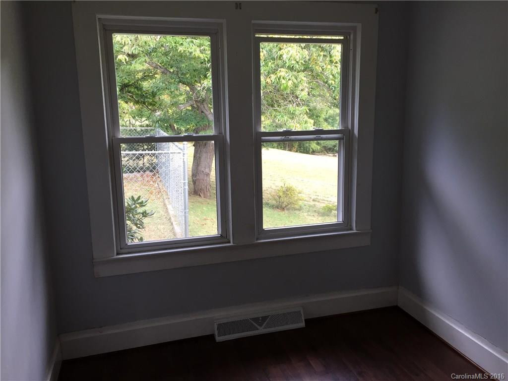 101 Old Mars Hill Highway - Photo 12