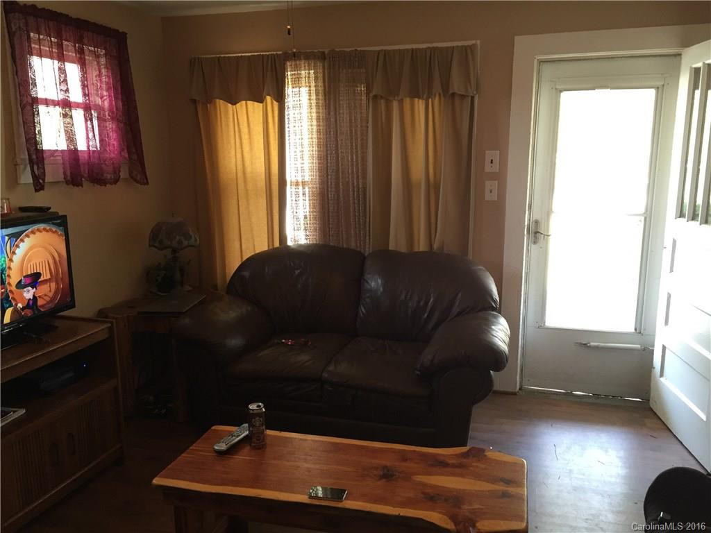 101 Old Mars Hill Highway - Photo 4