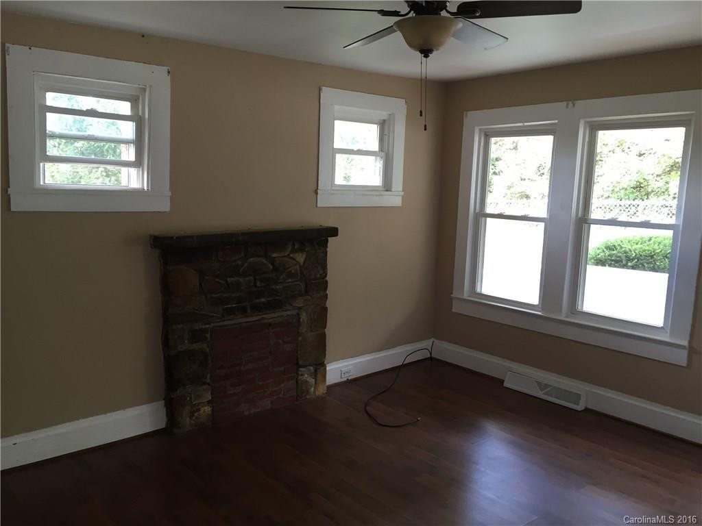 101 Old Mars Hill Highway - Photo 9