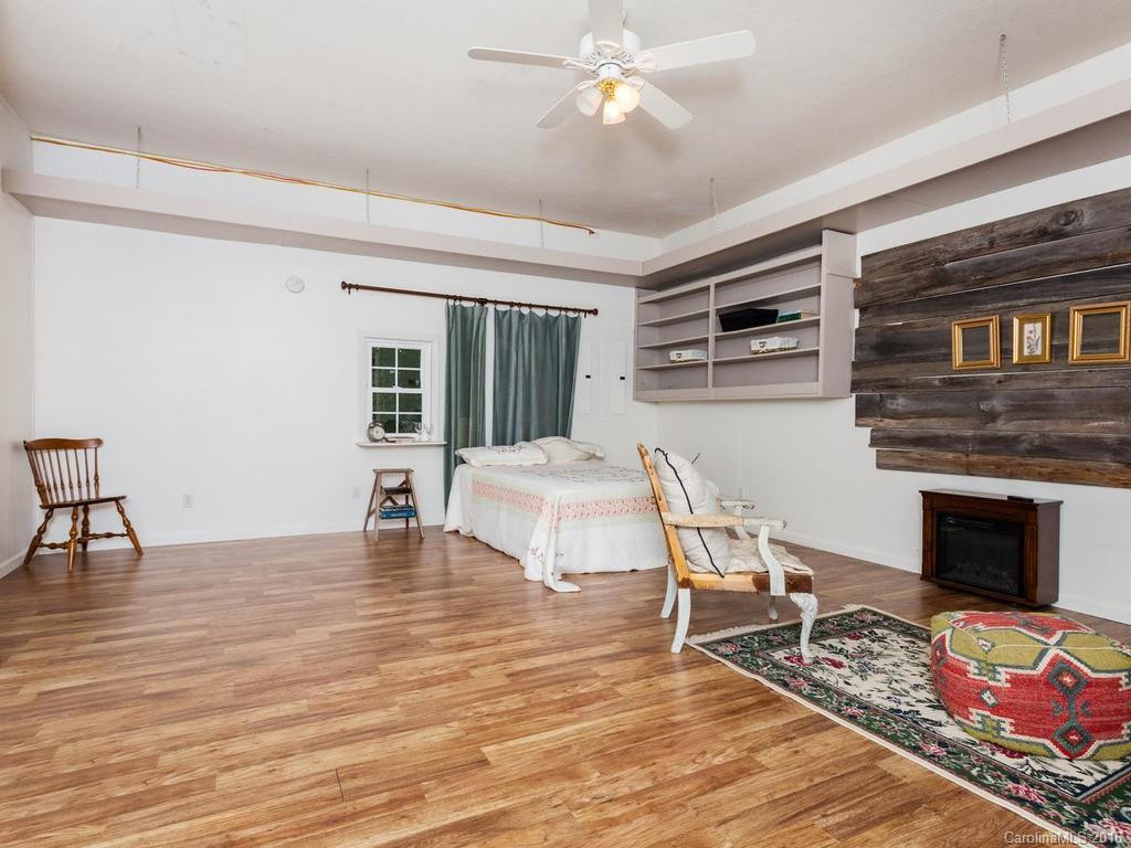3010 Kanuga Road - Photo 16