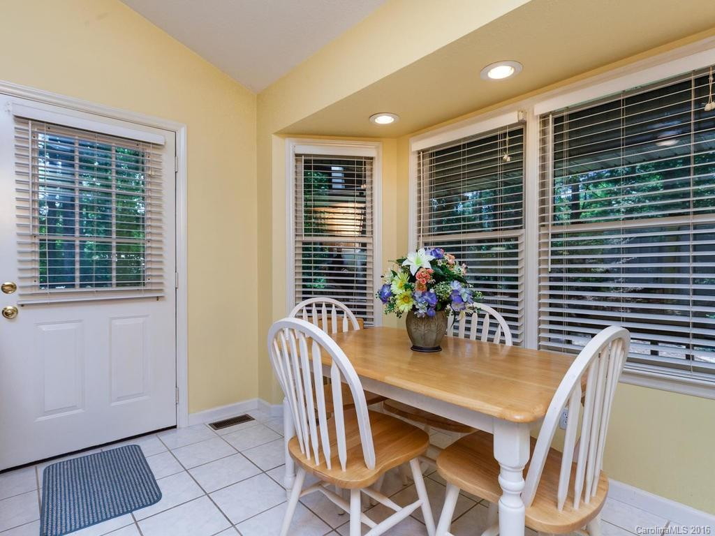 3010 Kanuga Road - Photo 8