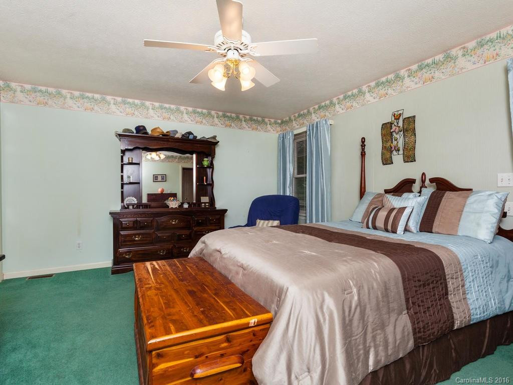 3010 Kanuga Road - Photo 10