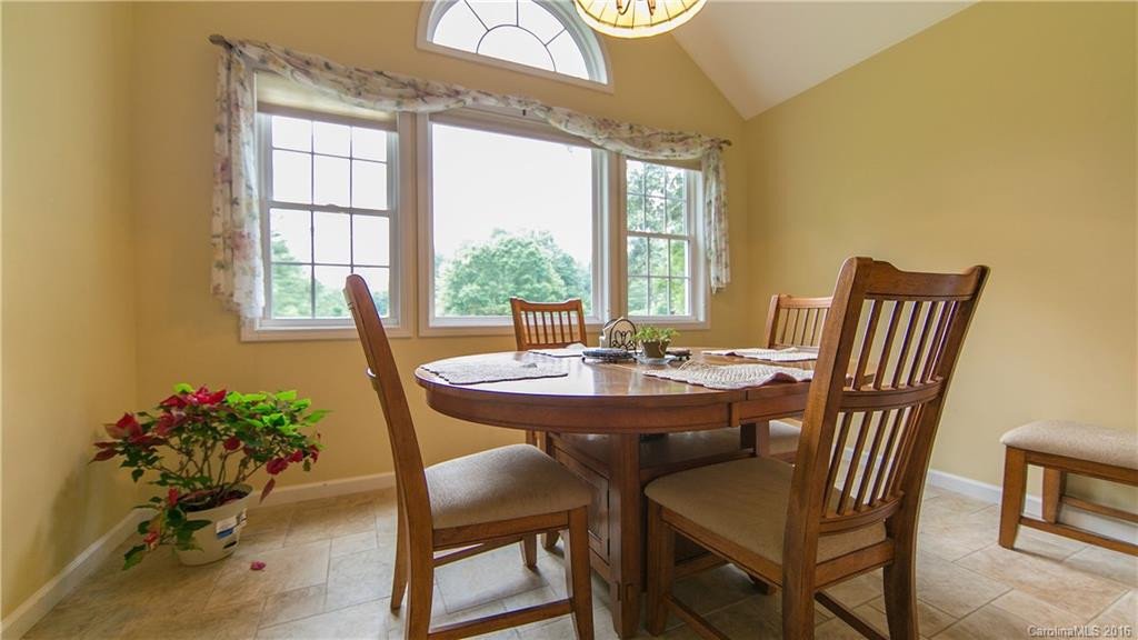 112 Valley View Drive #112 - Photo 4