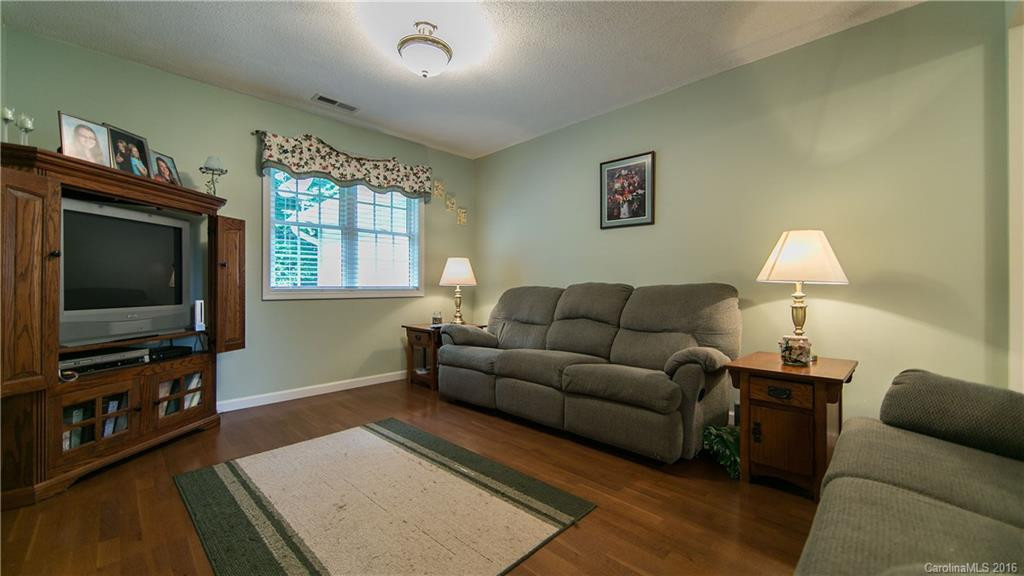 112 Valley View Drive #112 - Photo 7