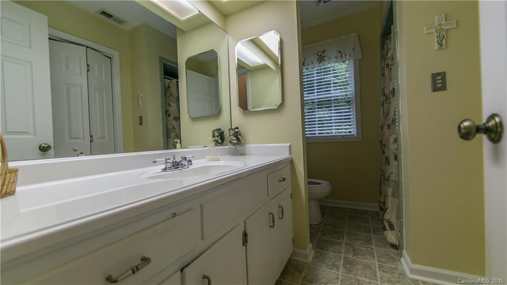 112 Valley View Drive #112 - Photo 8