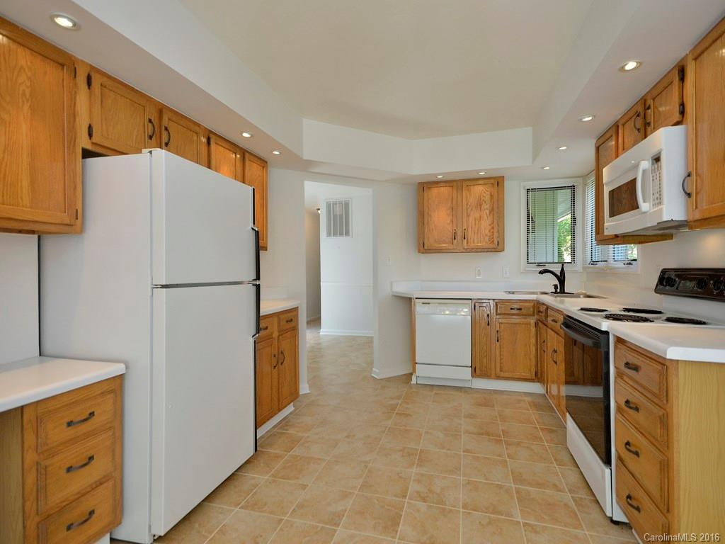 116 Deerlake Drive #116 - Photo 5