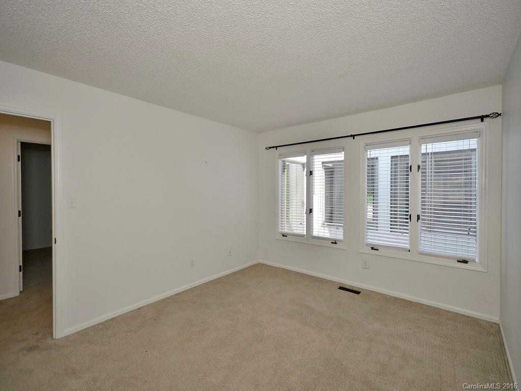 116 Deerlake Drive #116 - Photo 8