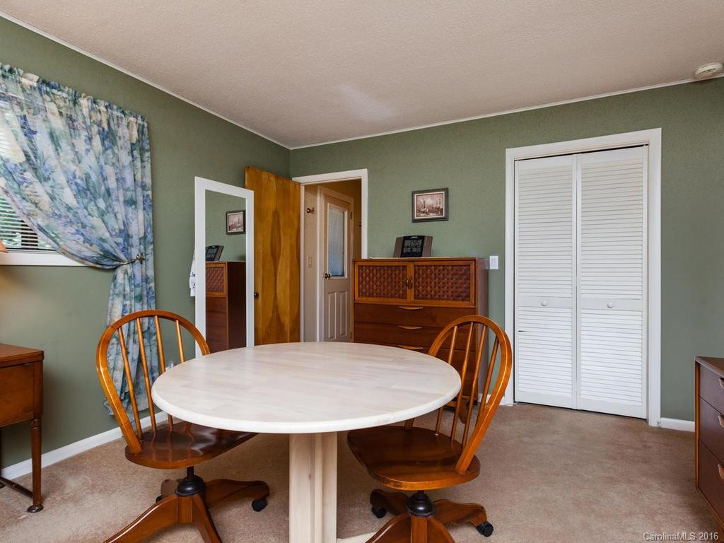 112 Brentwood Drive - Photo 13
