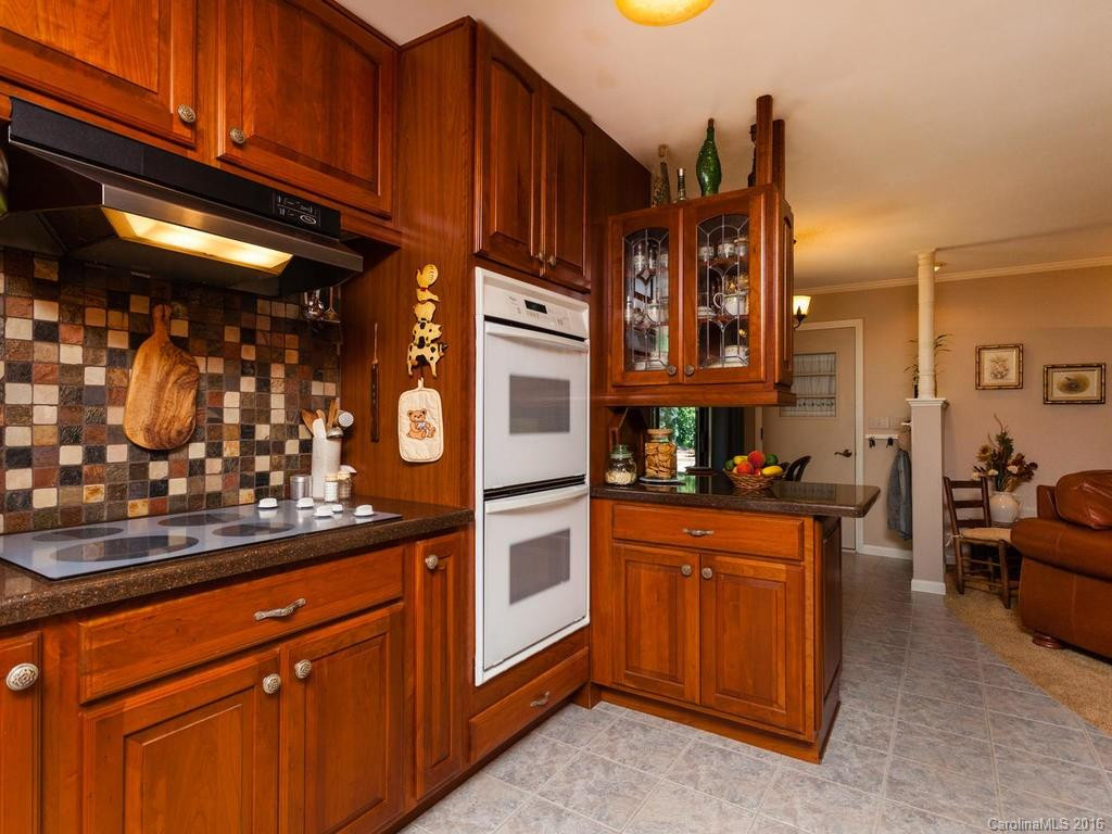 112 Brentwood Drive - Photo 8