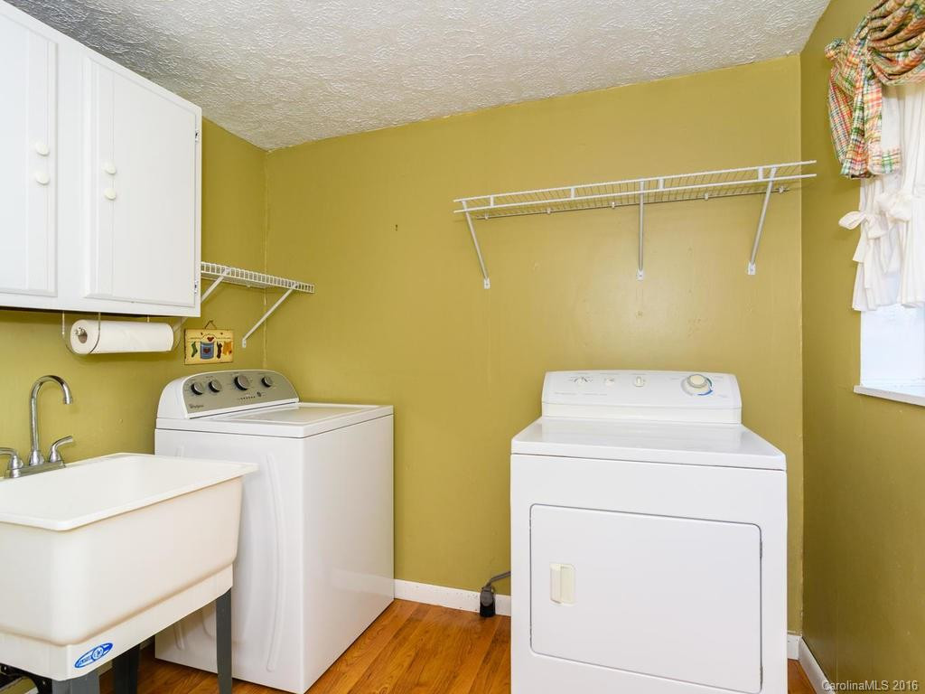 228 Ridgeway Road - Photo 14