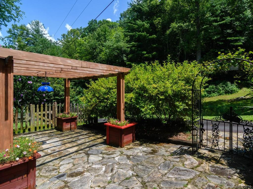 228 Ridgeway Road - Photo 17
