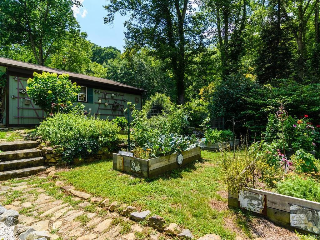 228 Ridgeway Road - Photo 21