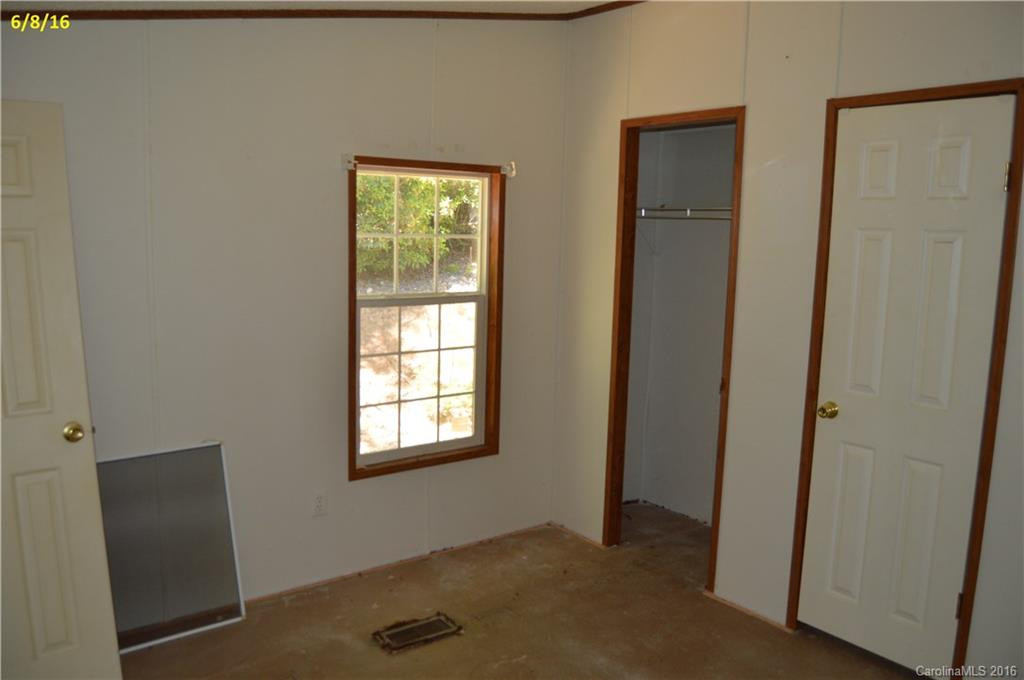 518 Folly Road - Photo 6