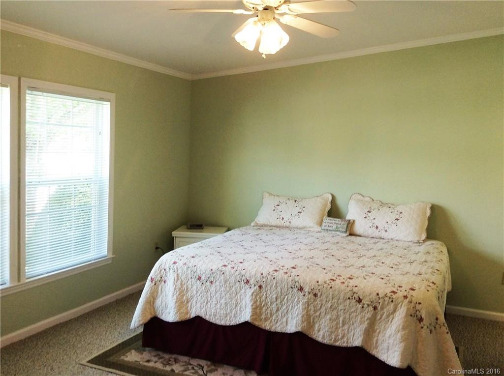 220 Riverwind Drive - Photo 14