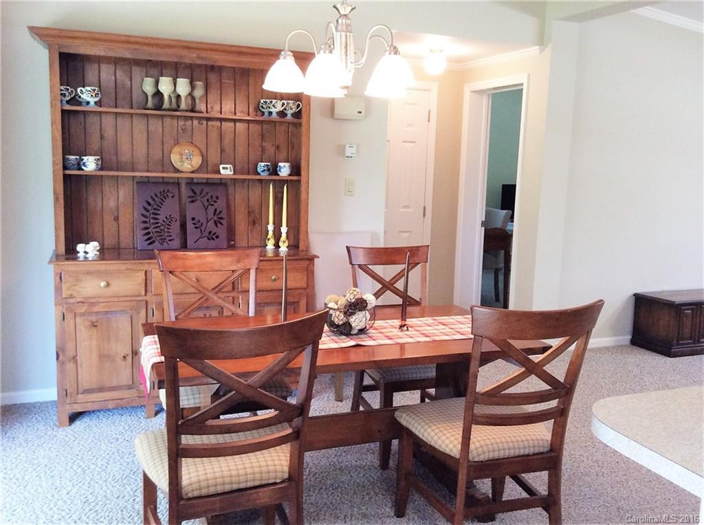 220 Riverwind Drive - Photo 4