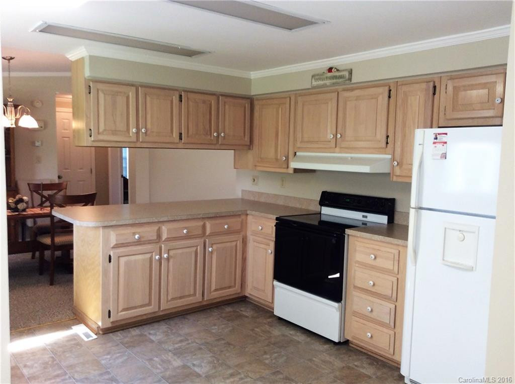 220 Riverwind Drive - Photo 7