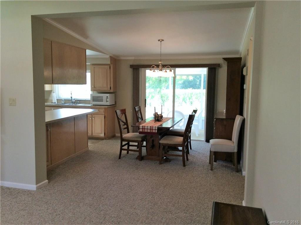 220 Riverwind Drive - Photo 10