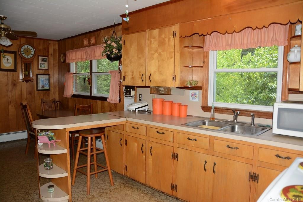 785 Ivy River Road - Photo 12